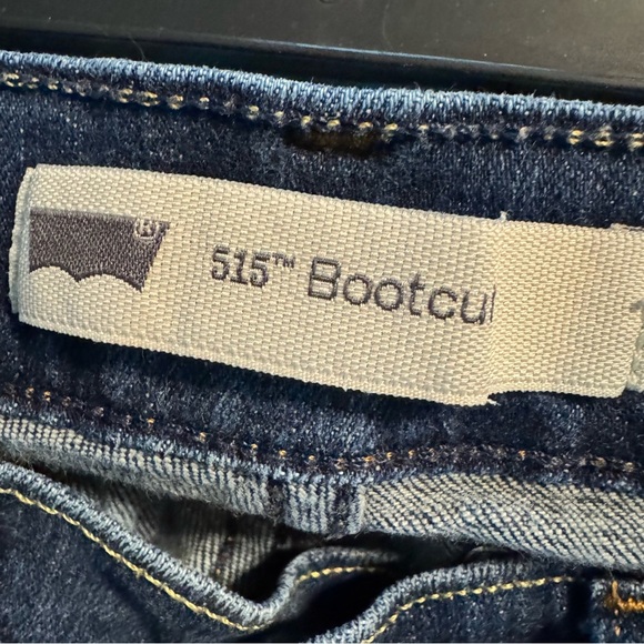 Women's Levi’s 515 Boot Cut Jeans in Classic Blue - Picture 7 of 10